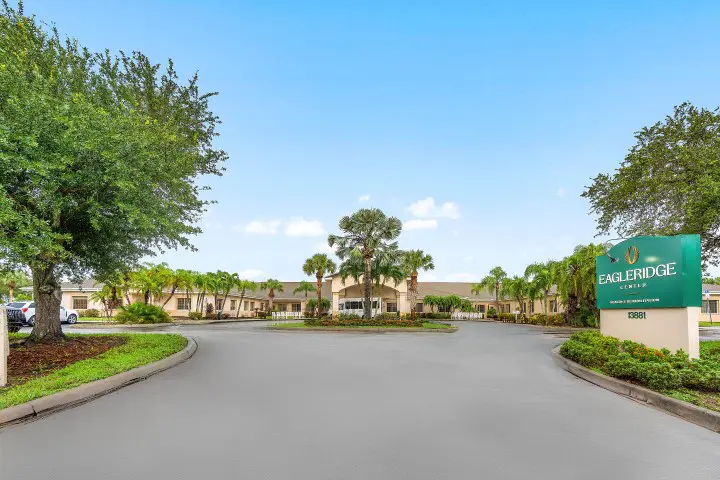 001-13881EagleRidgeDrive-FortMyers-FL-33912-FULL (Small)