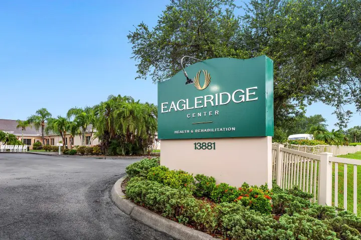027-13881EagleRidgeDrive-FortMyers-FL-33912-FULL (Small)